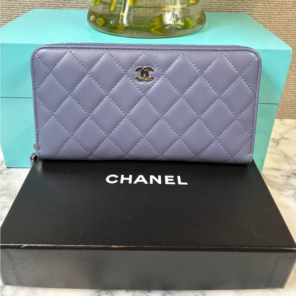 NWOT Brand New Authentic Chanel Quilted Blue Leather Zip Around Wallet w/ Box - Picture 1 of 16